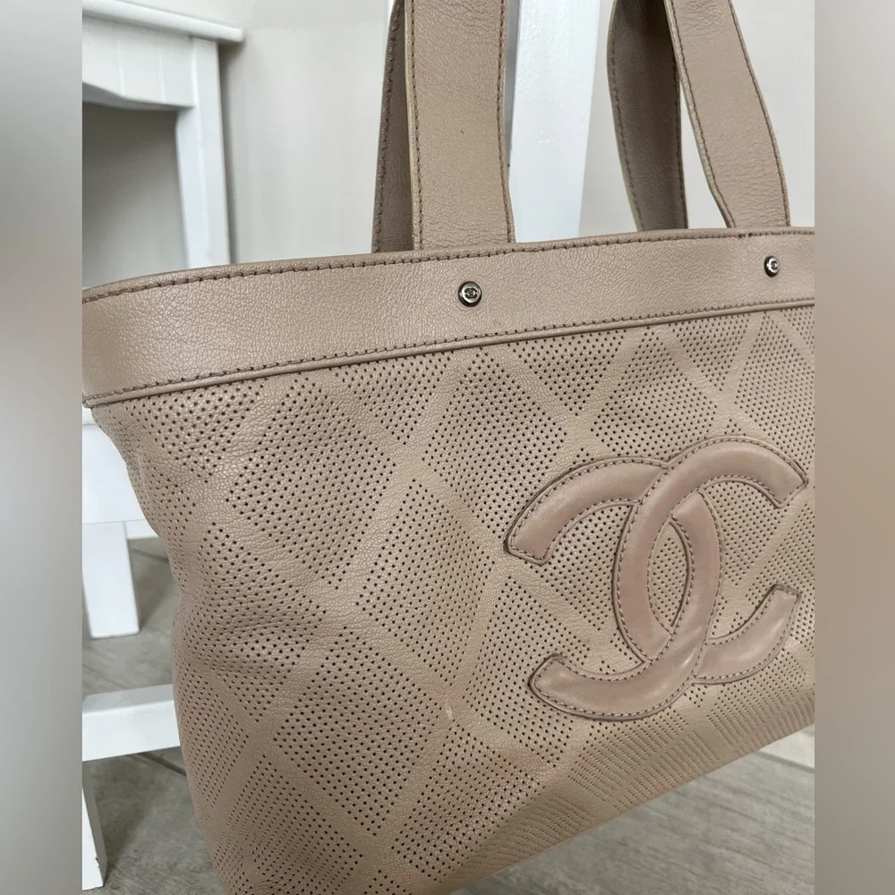 Chanel Beige Perforated Caviar Tote - Picture 2 of 16